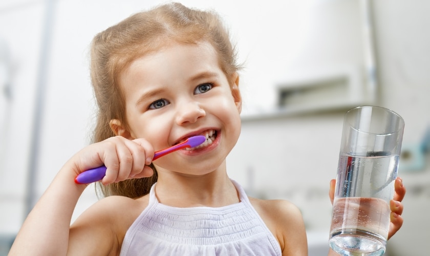 Kid brushing
