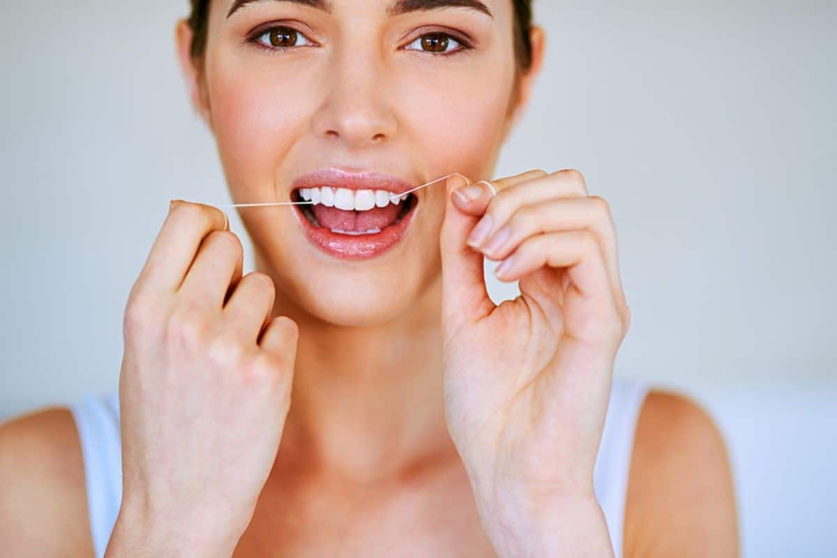 Does Flossing Create Gaps in Teeth