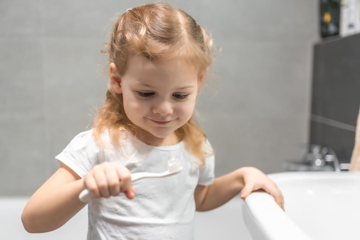 Teaching Kids Proper Flossing Technique