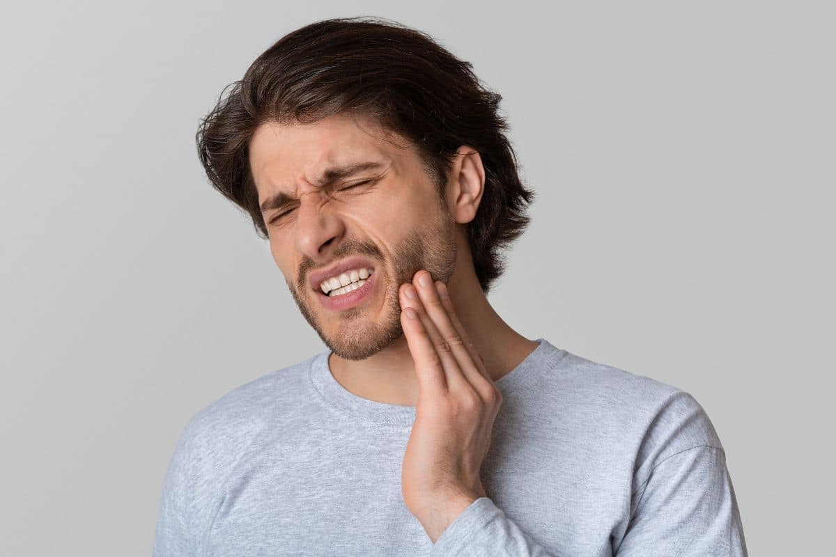 Featured image for “Why You Shouldn’t Ignore a Toothache: The Hidden Dangers of Delay”
